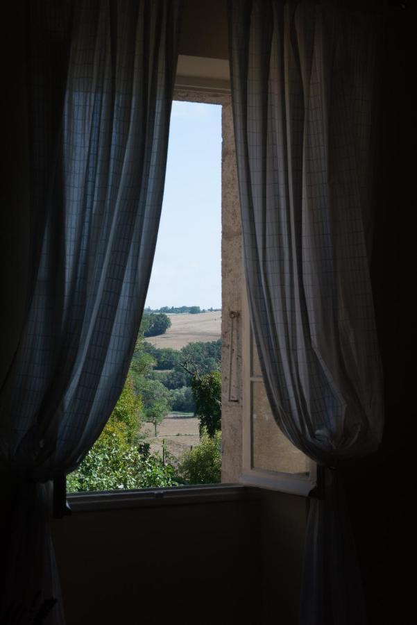 Le Petit Cochon Bed & Breakfast Valence-sur-Baise Exterior photo