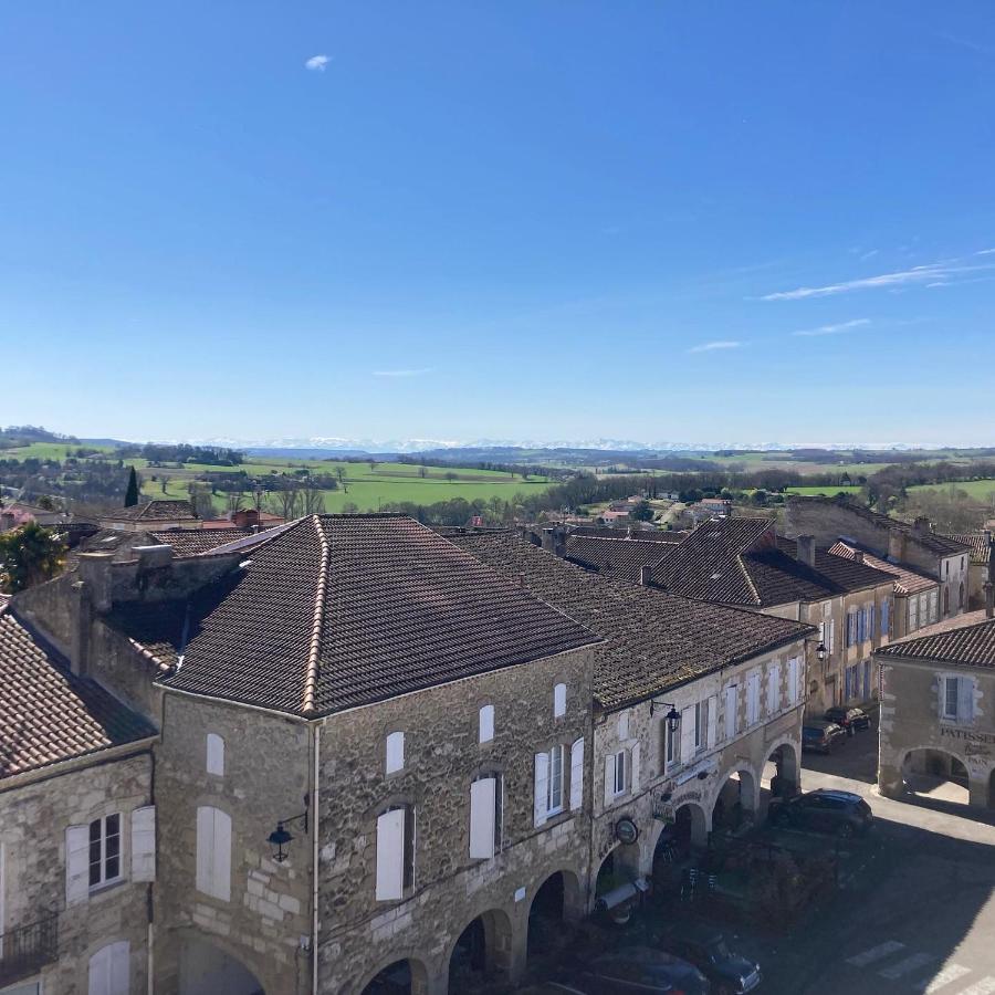 Le Petit Cochon Bed & Breakfast Valence-sur-Baise Exterior photo