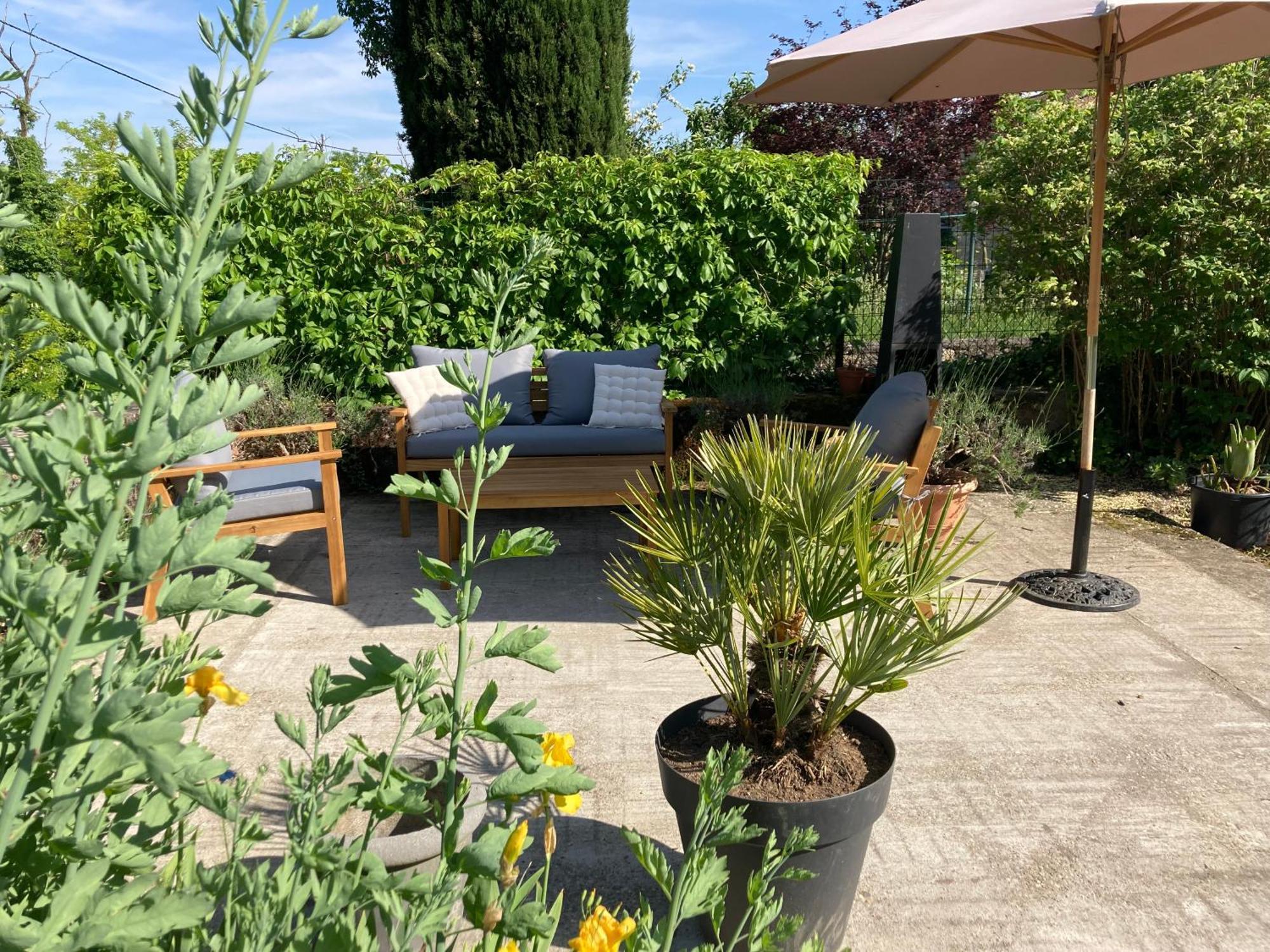 Le Petit Cochon Bed & Breakfast Valence-sur-Baise Exterior photo